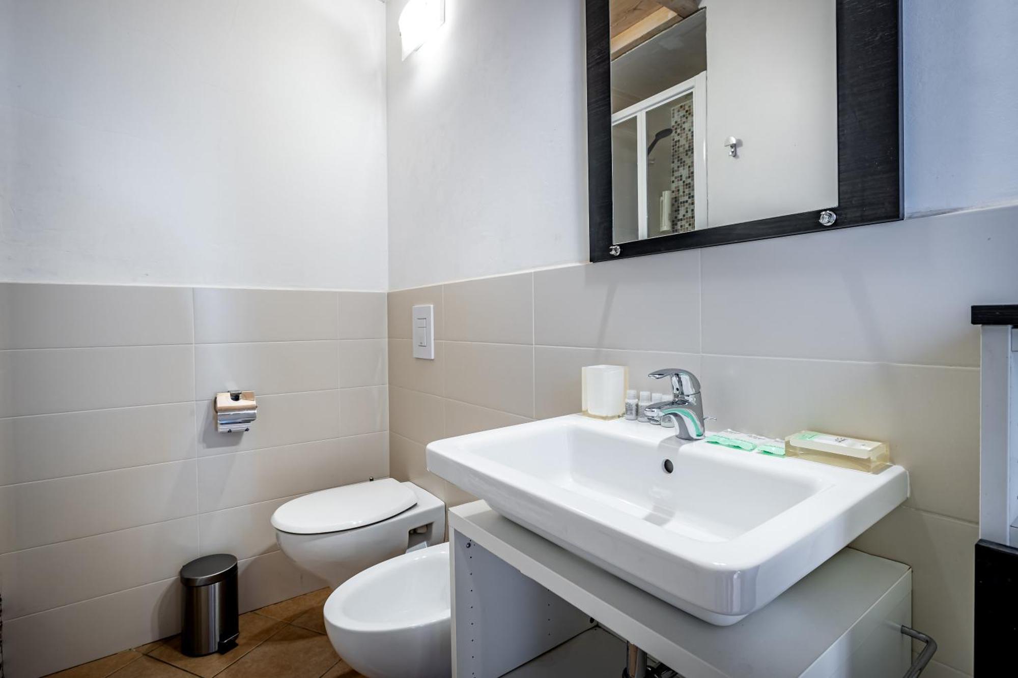 Roommo Beccaria Флоренция Экстерьер фото